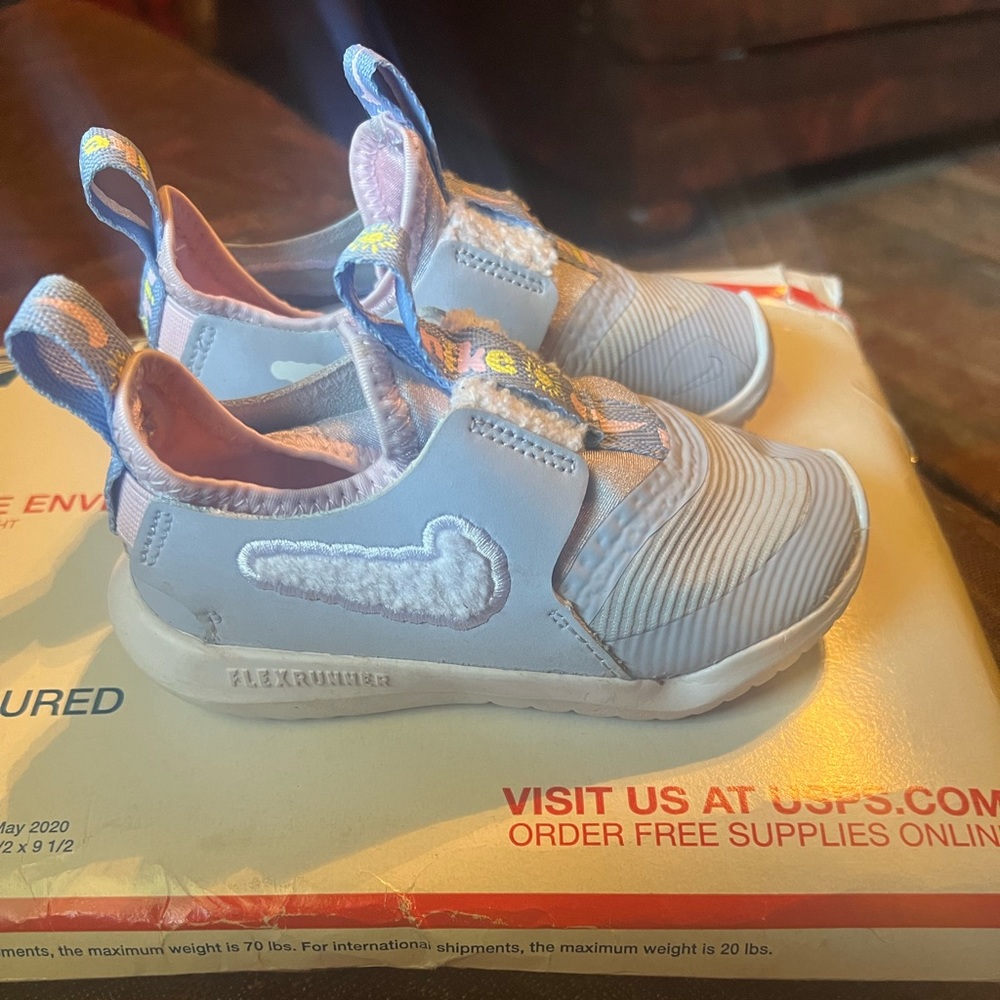 Nike Girls 7c